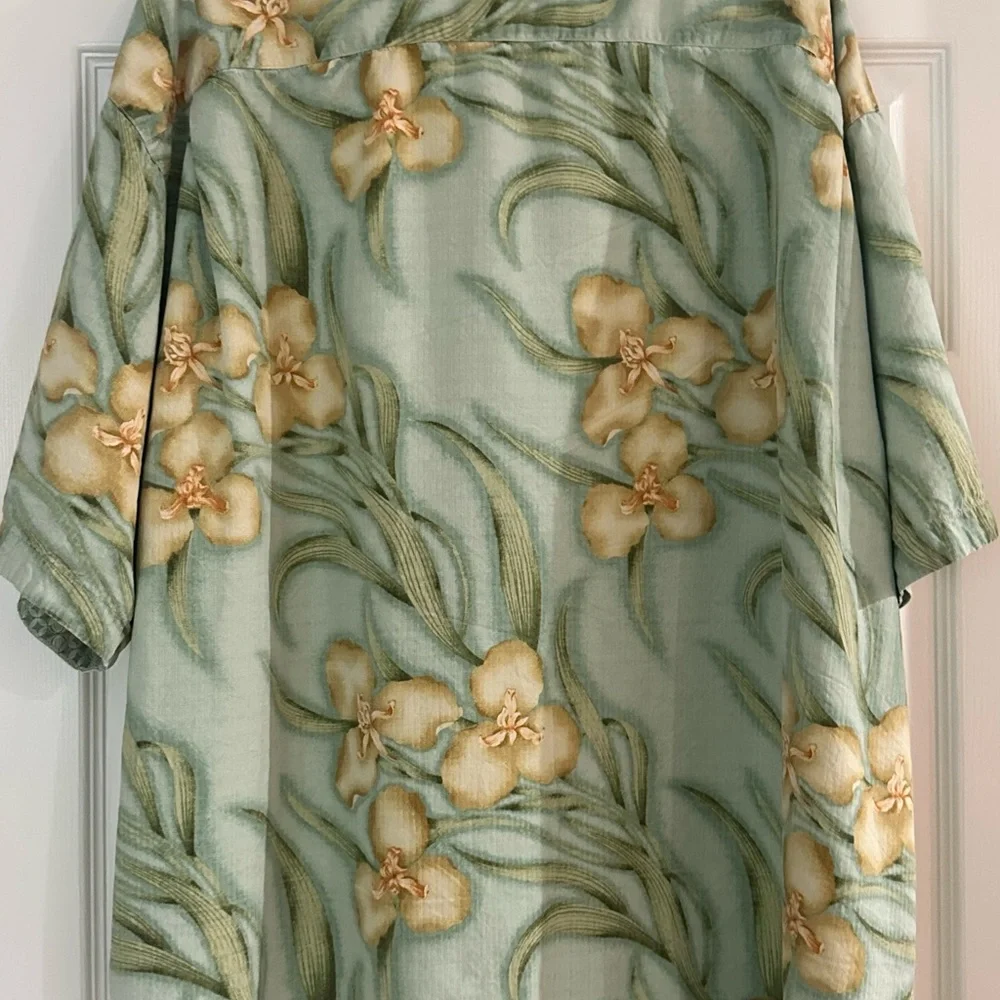 Tommy Bahama Silk Floral Button-Up Shirt - Picture 2 of 3